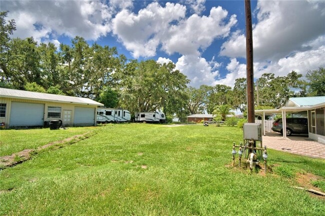 Building Photo - 250 Chamberlain Dr
