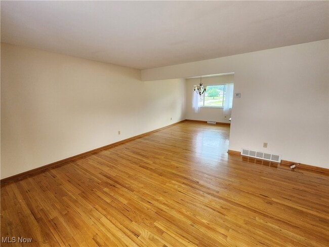Building Photo - 5650 Cascade Ct