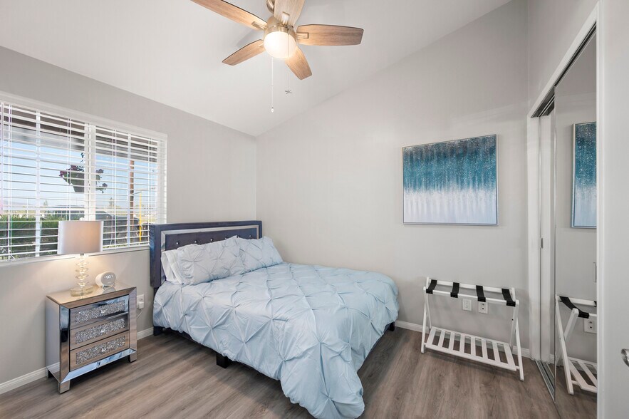 Building Photo - 3244 Marathon Drive