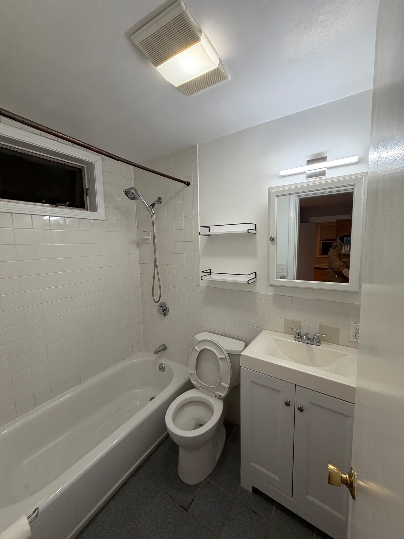 Building Photo - 32 Tufts St