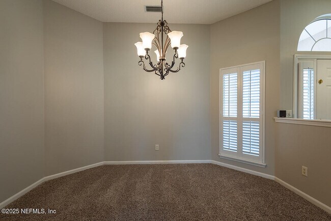Building Photo - 1618 Highland View Ct