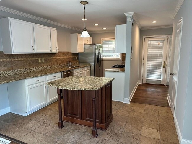 Building Photo - 1156 St Louis Pl NE