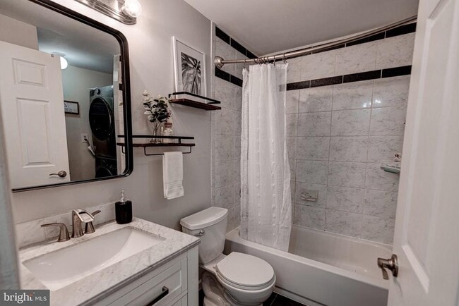 Building Photo - 8607 Kenosha Ct