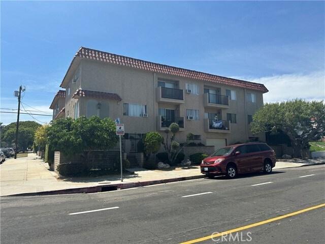 Building Photo - 939 S Cabrillo Ave
