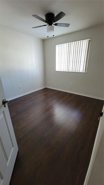 Building Photo - 5923 Manchester Way