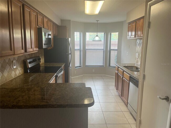 Building Photo - 7865 Sugar Bend Dr