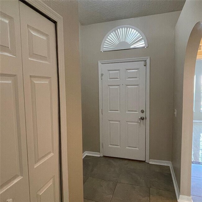 Building Photo - 2317 Walnut Canyon Dr