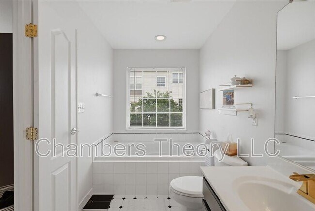 Building Photo - 13612 Red Squirrel Way