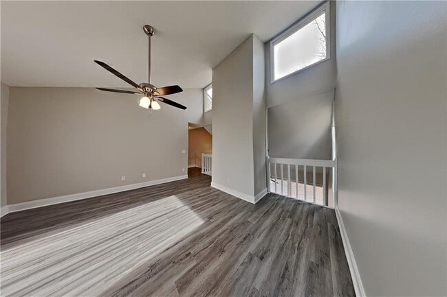 Building Photo - 320 Parsons Branch