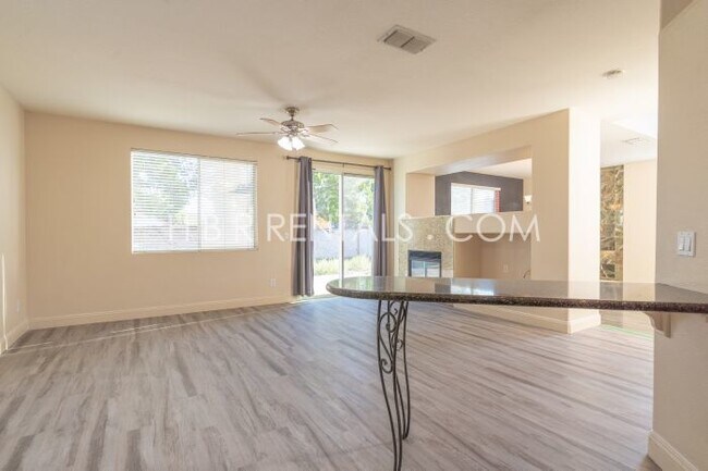 Building Photo - Charming 3-Bedroom & Spacious 2400 Sq. Ft. Layout in Tracy's Serene Sagewood Neighborhood!