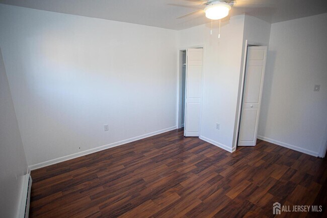 Building Photo - 32 Heston Ave