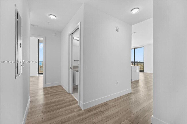 Building Photo - 101 Diplomat Pkwy