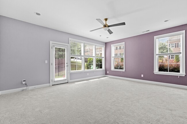 Building Photo - 3102 Rushworth Dr