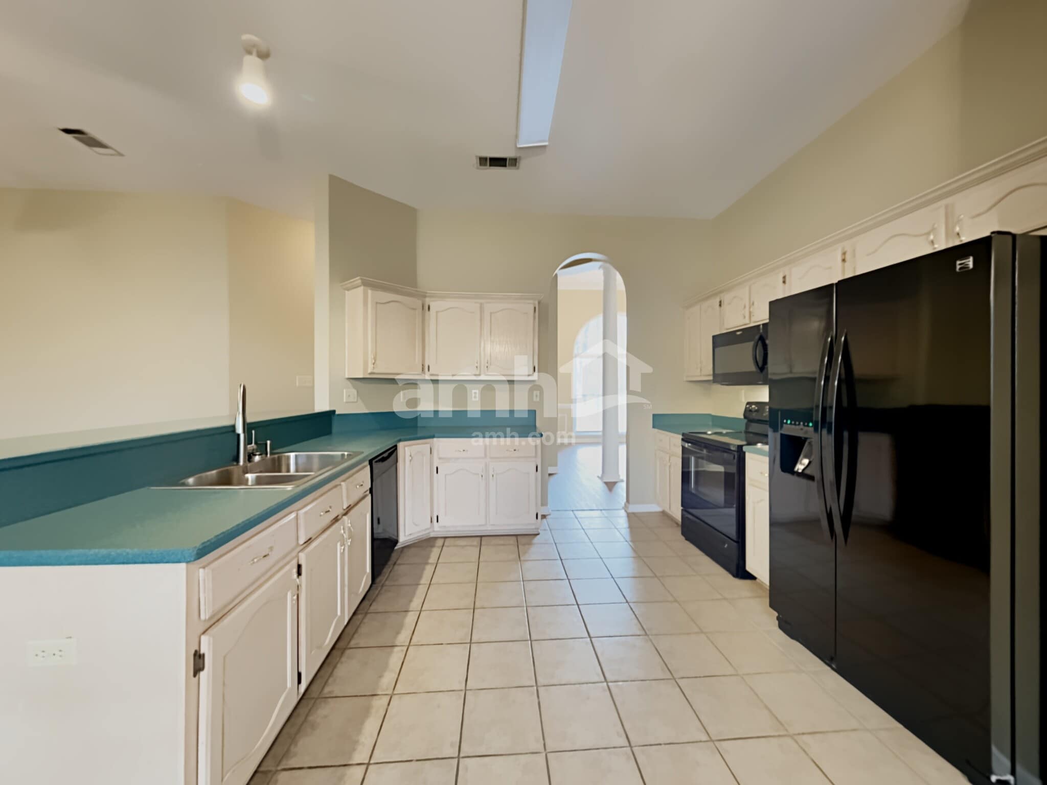 Building Photo - 1226 Sweetie Dr