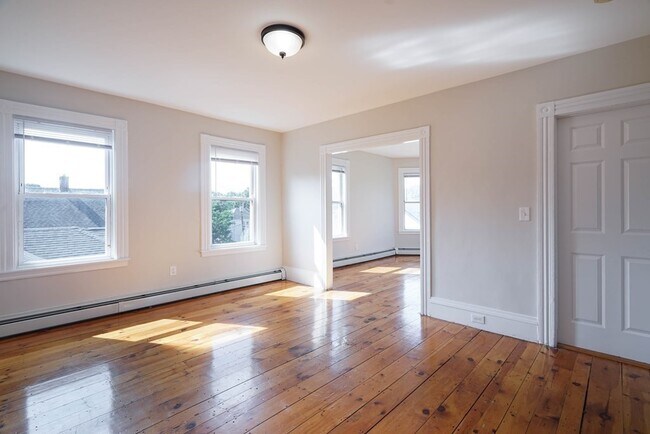 Building Photo - 321 Jefferson Ave