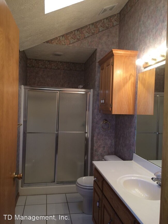 Building Photo - 2 br, 2 bath House - 2289 W. Woodbury St