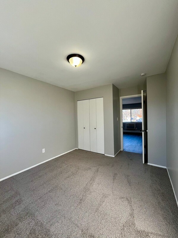 Building Photo - 1750 St Johns Blvd