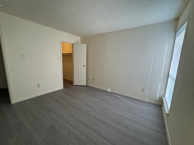 Building Photo - 8315 Jorine Dr