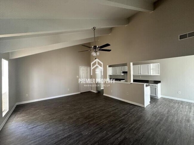 Building Photo - 5416 Fieldcrest Ave