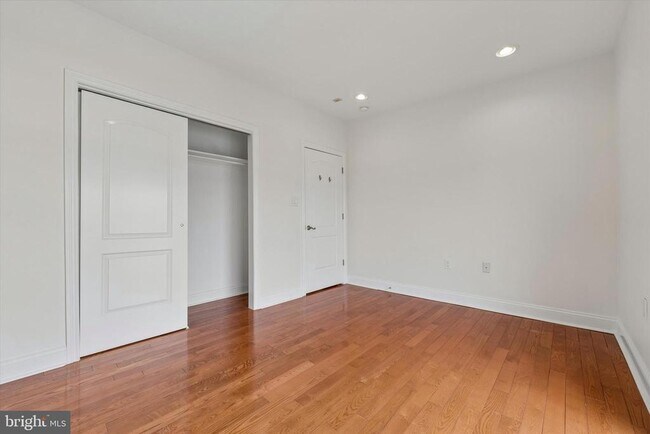 Building Photo - 1111 Mt Vernon St