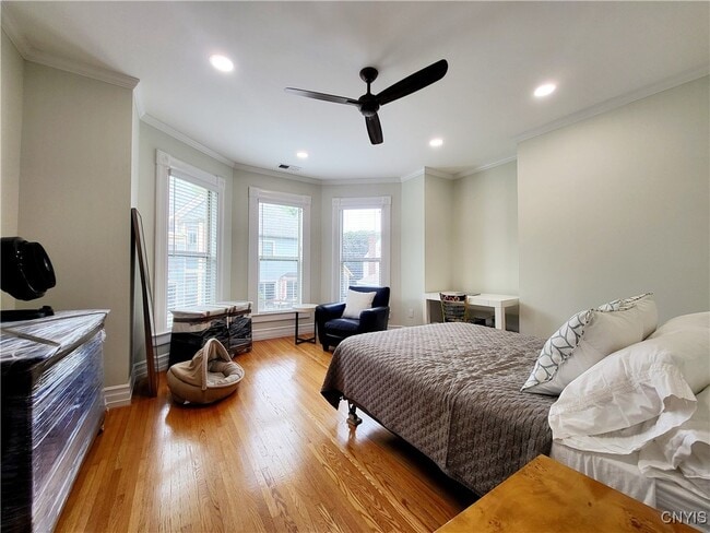 Building Photo - 67 W Schuyler St