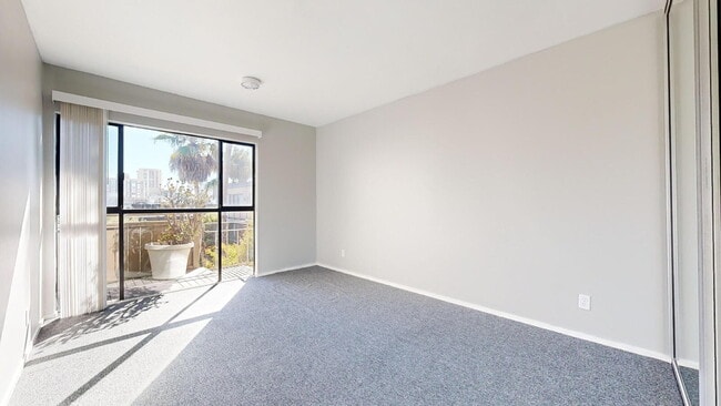 Building Photo - 1817 California St