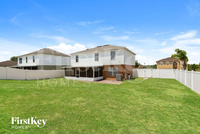 Building Photo - 215 Lobelia Dr
