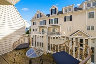 Building Photo - 1707 Summer St