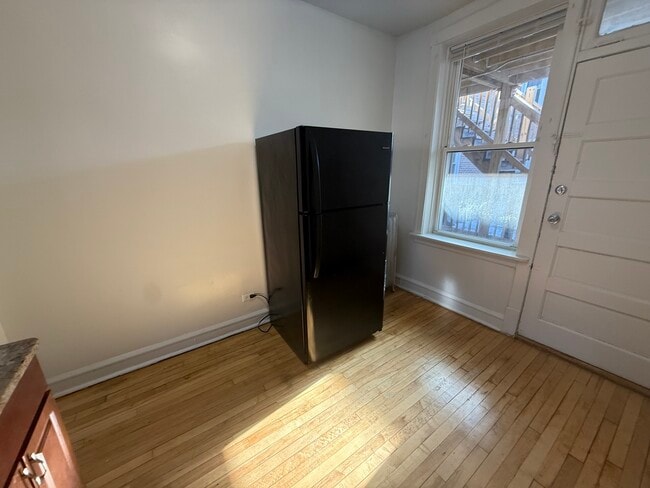 Building Photo - 2206 S 57th Ave