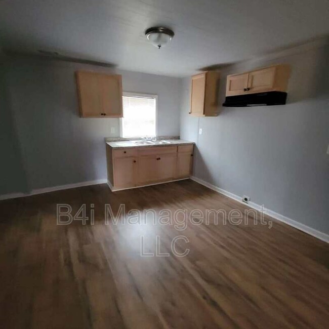 Building Photo - 22 Edmond Leigh Cir