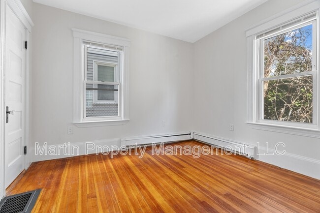 Building Photo - 23 Park St