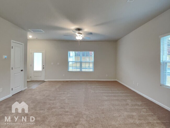 Building Photo - 279 Ivy Bank Dr