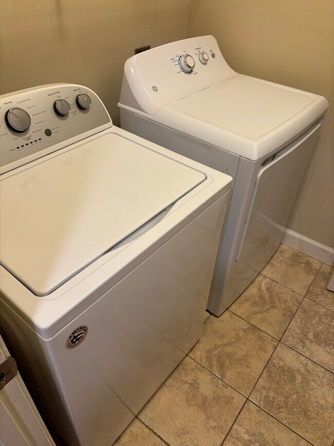 Building Photo - 2602 McKnight Crossing Ct