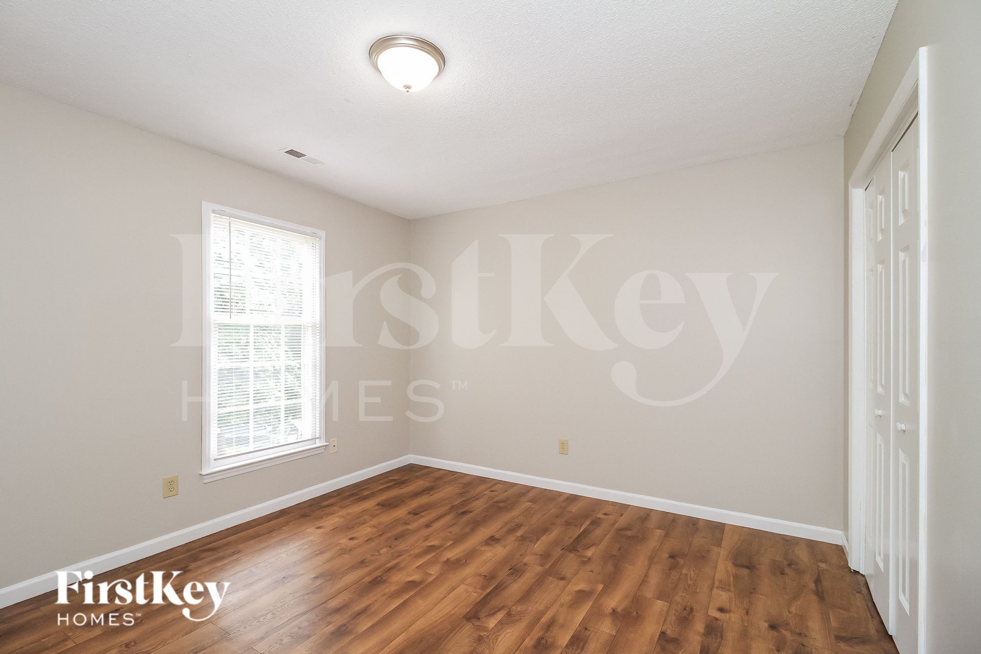 Building Photo - 7052 Avenbury Cir