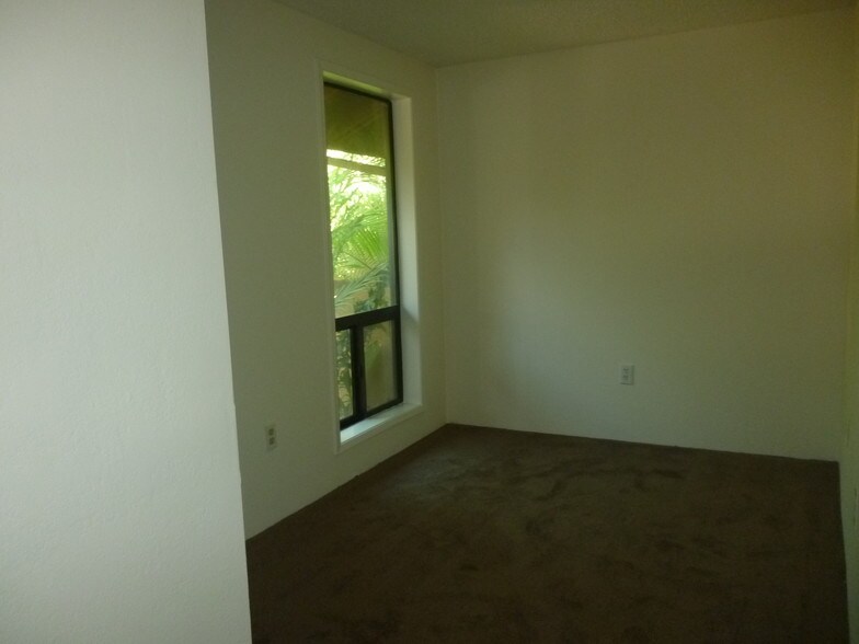 Building Photo - 2286 Pacific Ave