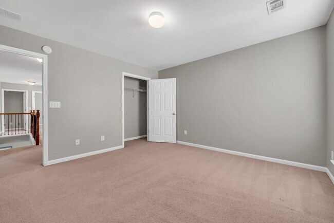 Building Photo - 701 Courageous Ct
