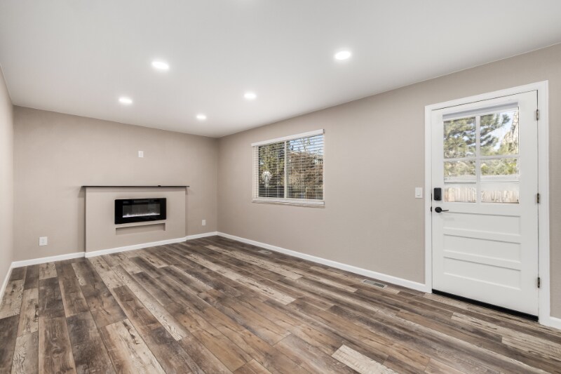 Building Photo - 6976 Braun Ct