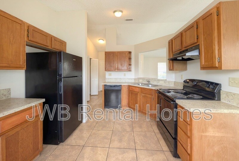 Building Photo - 2358 Scanlon Dr
