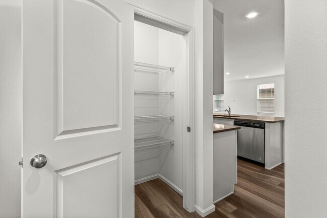 Building Photo - Beautiful 4 Bedroom Home in The Lakes at Centerra | 2,583 Sq. Ft.