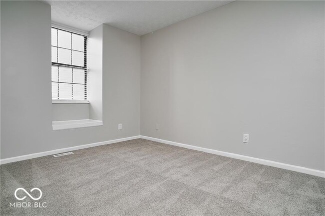 Building Photo - 18760 Northridge Dr