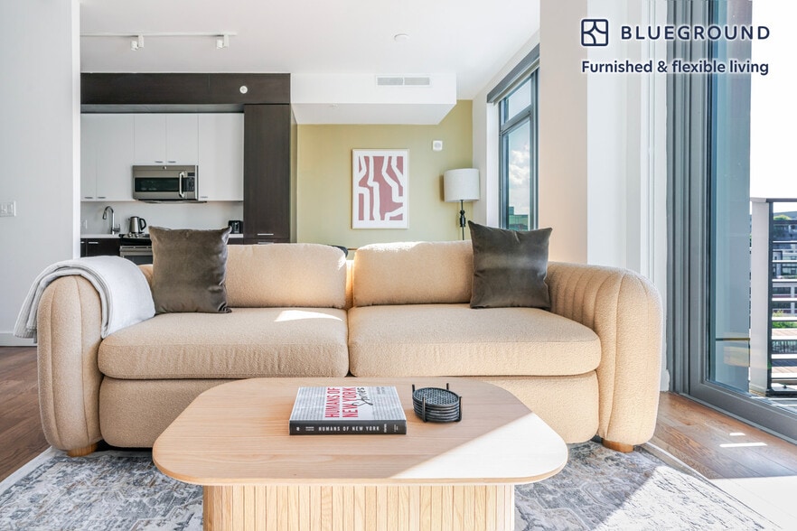 Building Photo - 1212 4th St SE