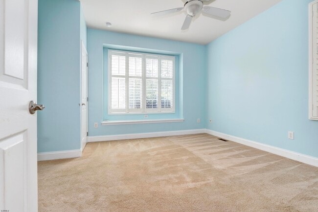 Building Photo - 113 Lighthouse Ln