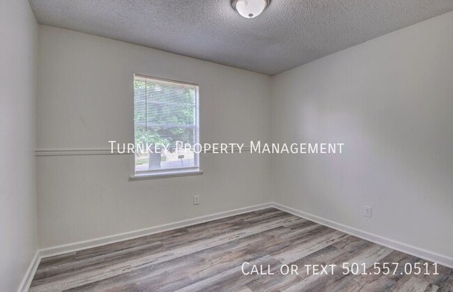Building Photo - 319 Malibu Dr
