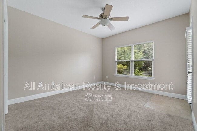 Building Photo - 4301 Hidden Lakes Dr
