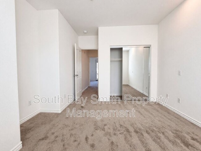 Building Photo - 84 Palos Verdes Blvd