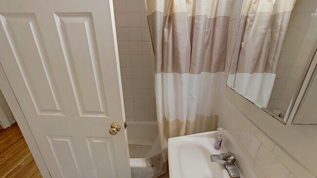 Building Photo - 17 Glenville Ave #23 Boston MA 02134