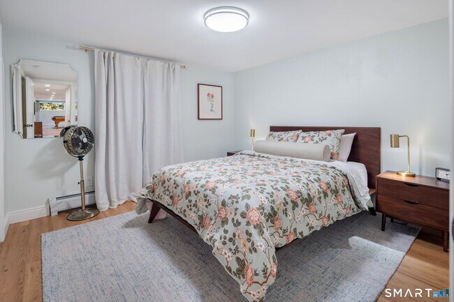 Building Photo - 12 Splitrock Rd