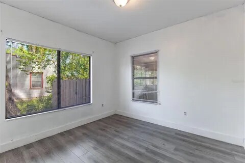 Building Photo - 735 N Clara Ave
