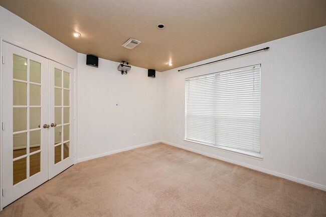 Building Photo - 25007 Ivy Trace Ln