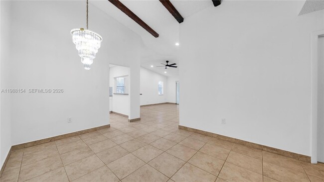 Building Photo - 10575 La Placida Dr